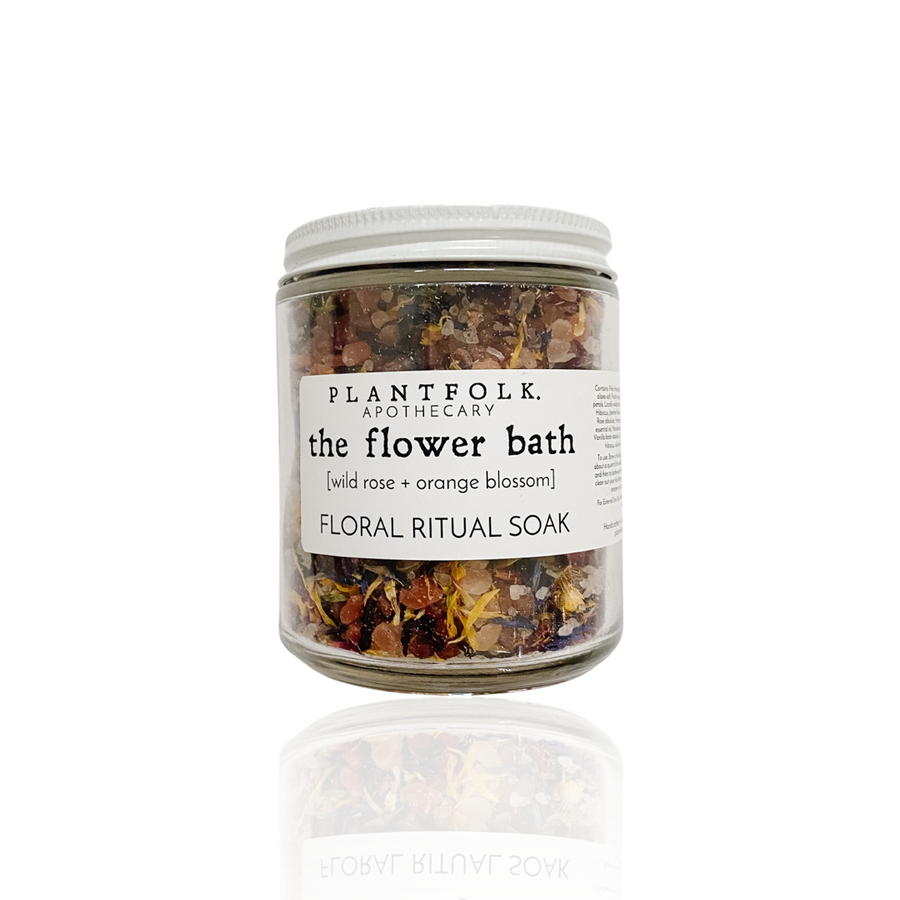 THE FLOWER BATH FLORAL RITUAL SOAK